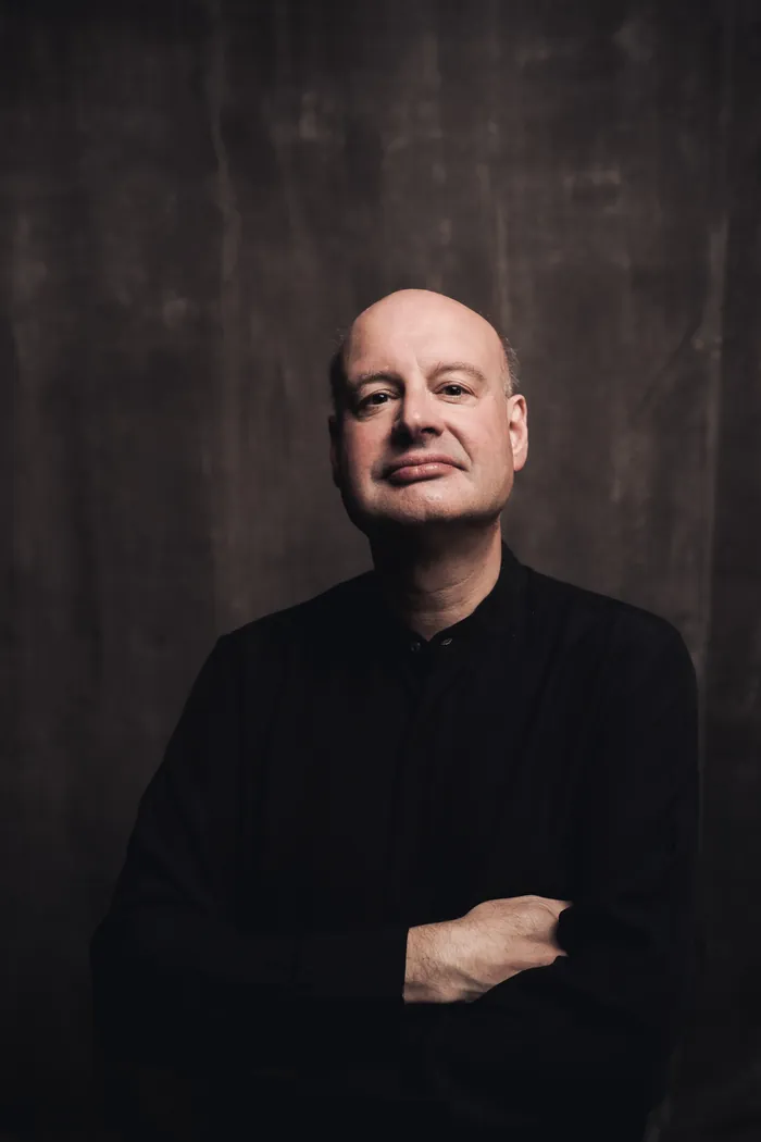 Stephen Layton