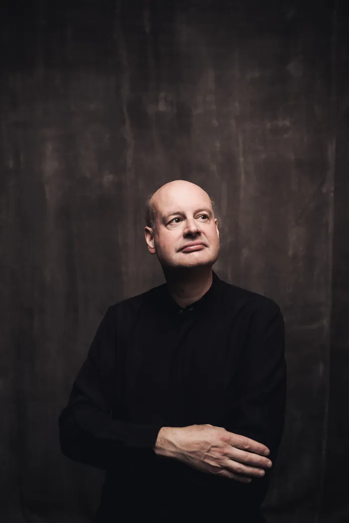 Stephen Layton